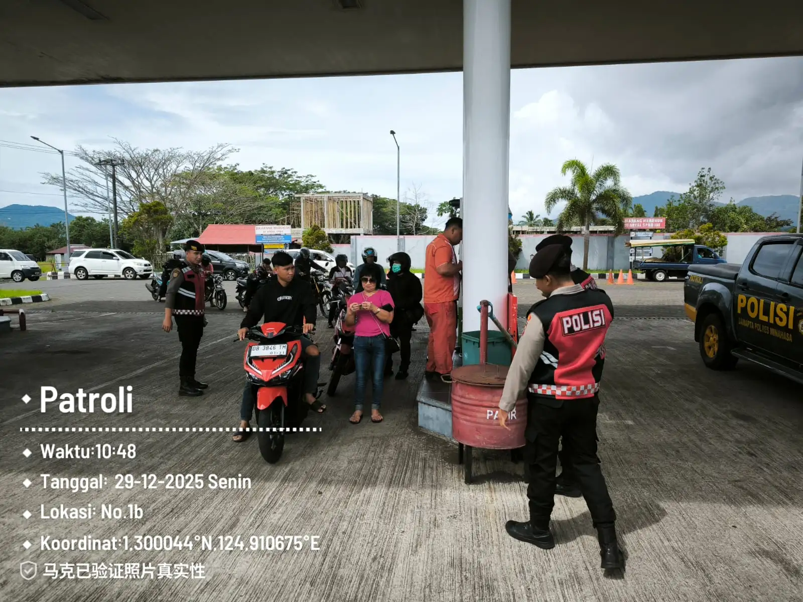 Sat Samapta Polres Minahasa Hadir Menjaga Rasa Aman, Patroli Cipkon Menyapa Warga di Titik Vital